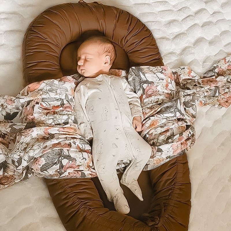 SONARIN Réducteur Lit bébé,cale Bebe pour lit Cocon Bebe Matelas,100%  coton,avec oreiller,Portable,Respirant Baby Nest(Rose) : : Bébé et  Puériculture