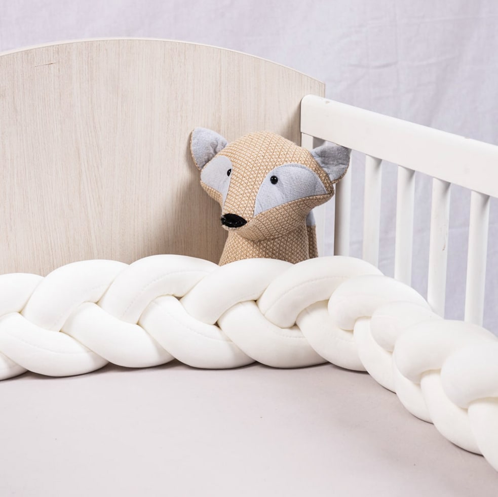 Tour de lit tressé : Décoration idéale pour le lit bébé - Mon